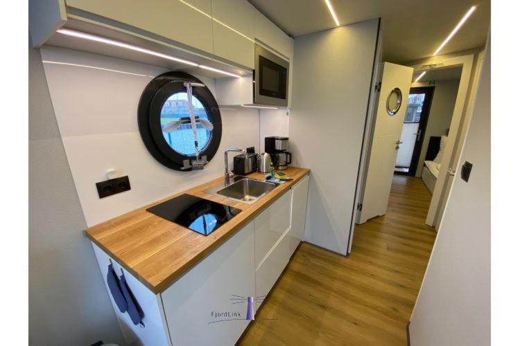 Hausboot Fjord Vela Mit Biosauna In Barth Buitenkant foto